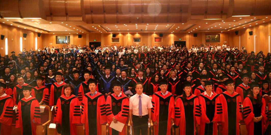 人大新闻学院2016年学位授予仪式暨毕业典礼举行