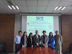 美国路易斯安娜大学威廉姆·戴维教授来新闻学院交流访问