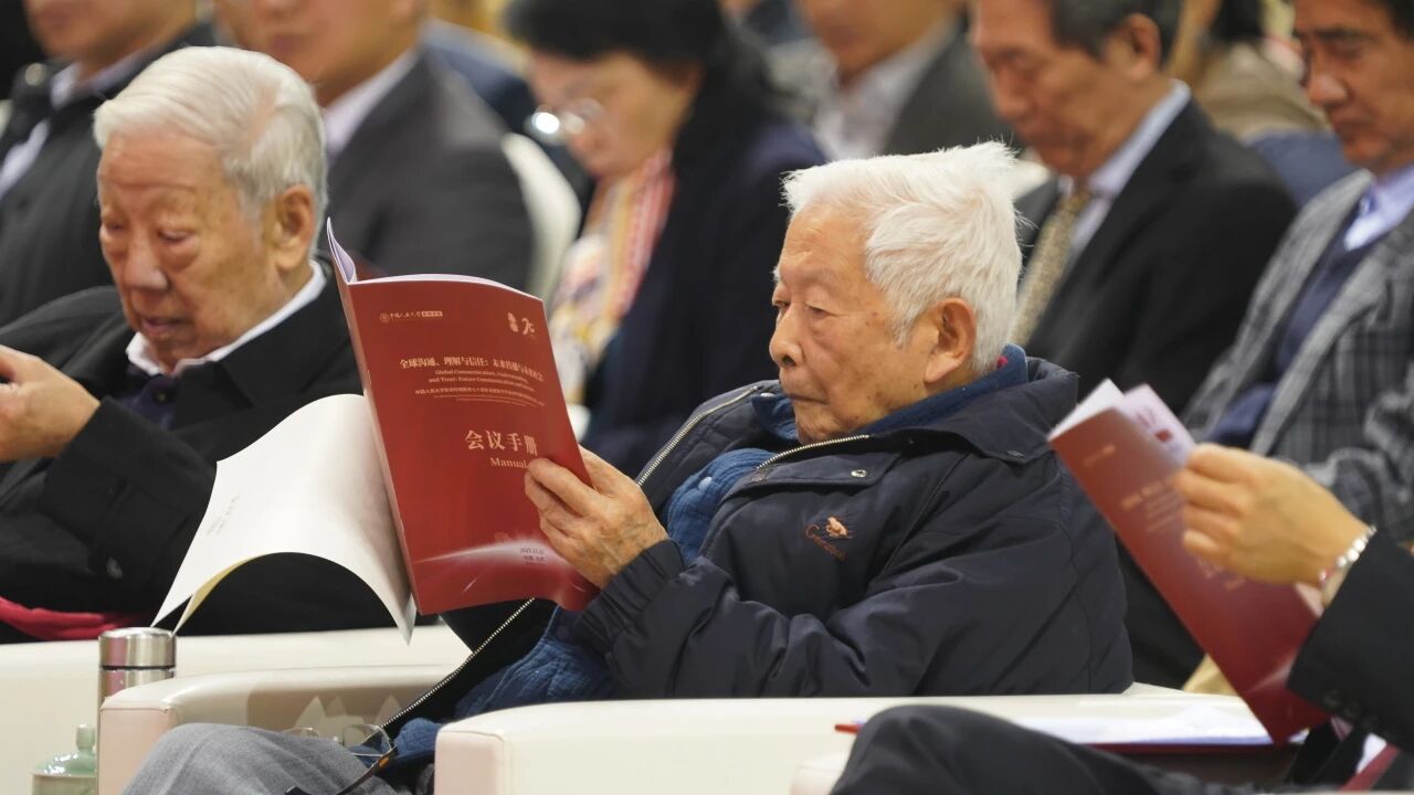 方汉奇：人大新闻系的创办值得纪念 | 人大新闻教育70年全景回顾·传承篇